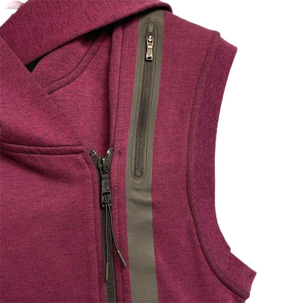Nike Tech Fleece Women’s Vest Hoodie Rare Plum Sm. - Picture 3 of 12